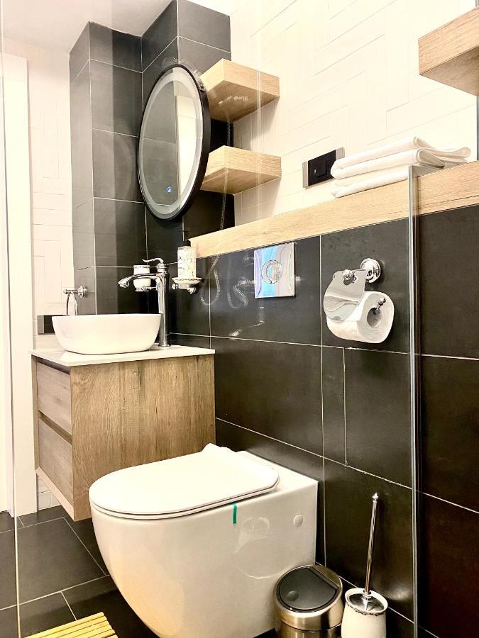 10 Council Square Apartamento Braşov